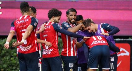 Recordaron su pasado: la actitud de la afición de Chivas con un jugador en el triunfo ante Toluca