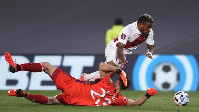 No se midió ante Dibu Martínez: por qué Jefferson Farfán no pateó el penal frente a Argentina