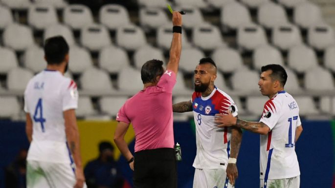 Problemas para la Selección Chilena: el antecedente del árbitro elegido para el duelo ante Paraguay