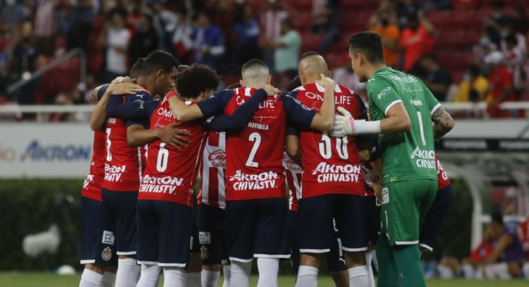 Reconstrucción en marcha: Chivas tiene en su radar a dos futbolistas de Europa