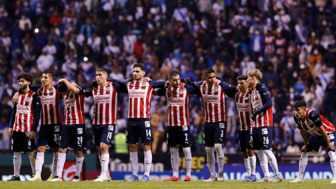 Se le escapó: en un duelo apasionante, Chivas cayó por penales ante Puebla y se despidió del torneo