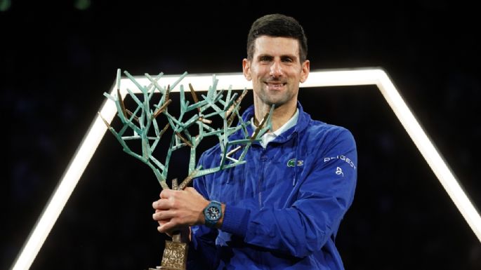 Se cobró revancha: Novak Djokovic venció a Daniil Medvédev en París y alcanzó un nuevo récord