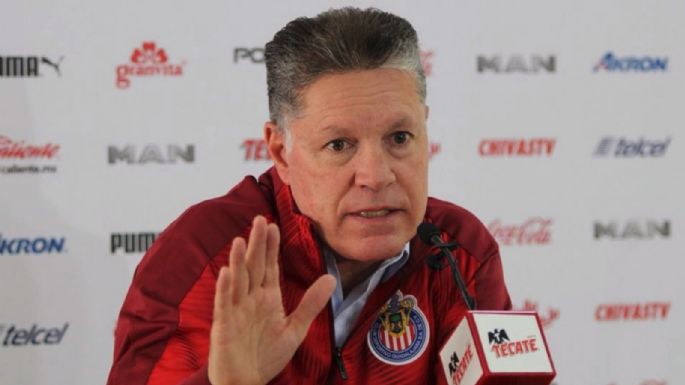 “Cualquiera puede salir”: el director deportivo de Chivas le envió una advertencia al plantel