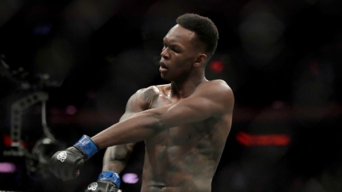 El entrenador de Israel Adesanya reveló el nombre de quien podría ser su próximo rival