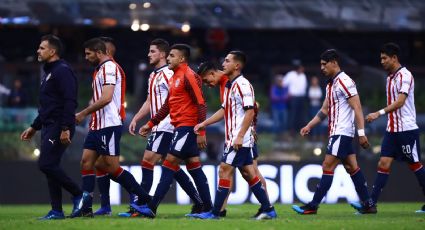 Malas noticias para Chivas: el equipo no podrá contar con uno de sus titulares por el COVID-19