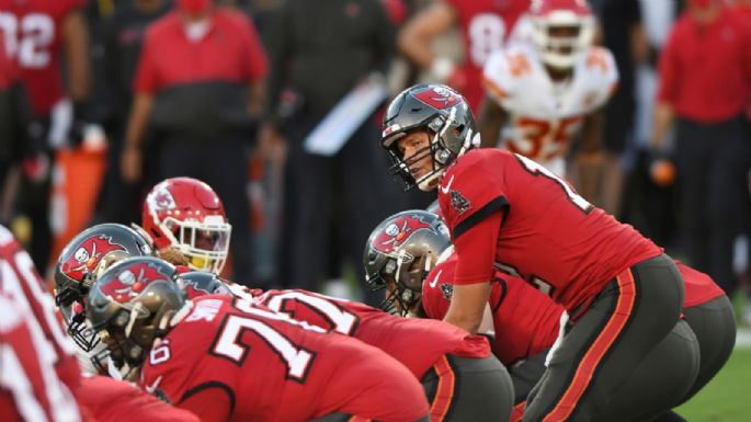La banda sigue junta: otro de los campeones de Tampa Bay Buccaneers sigue por un año más