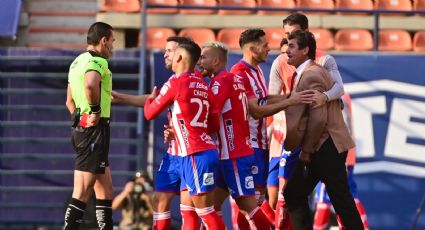 El VAR, con polémica actuación, influyó en el resultado de Atlético San Luis y Pumas