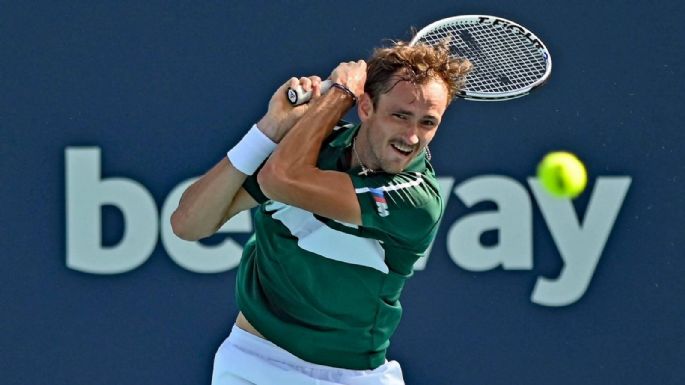 En una pierna: así finalizó Daniil Medvédev su partido por la tercera ronda