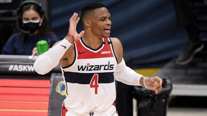 Pura magia y talento: Westbrook volvió a hacer de las suyas y entró en la historia de la NBA