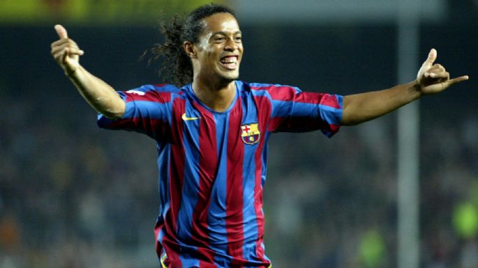 Magia y talento: los mejores videos de Ronaldinho, el crack que bailaba con la pelota