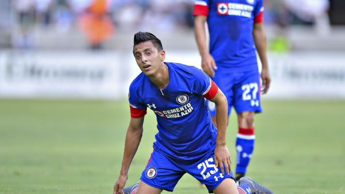 Cruz Azul: se reveló el insólito motivo por el que Roberto Alvarado no está jugando en Inglaterra