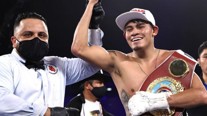Emanuel Navarrete y un nuevo éxito: el mexicano fue demasiado para Christopher Díaz