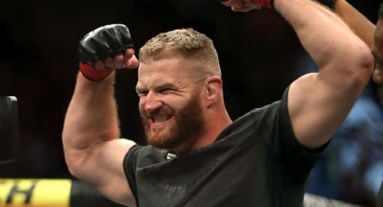 Jan Blachowicz le envió una advertencia a Glover Teixeira antes de su combate en UFC 266