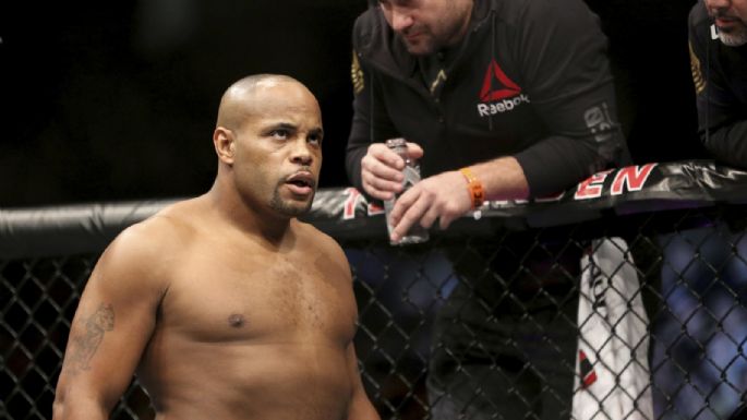 UFC: Daniel Cormier se sumó a la polémica por las ganancias de Jon Jones