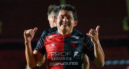 “La gloria no se compra”: Pulga Rodríguez y el pedido para homenajear al plantel del Colón campeón