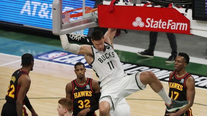 Sin Antetokounmpo, Milwaukee Bucks se impuso sobre Atlanta Hawks y quedó a un paso de las Finales