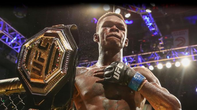 “Eso me emociona”: Israel Adesanya reconoció cuál es su objetivo como campeón de los medianos