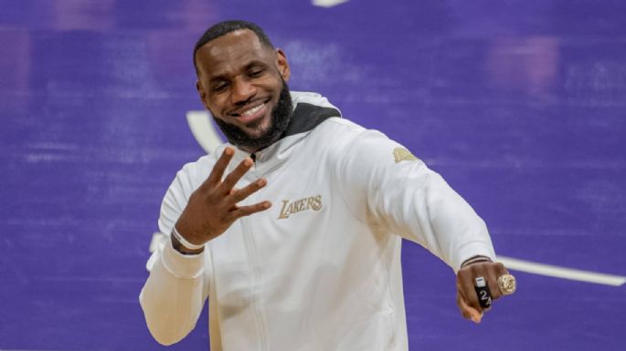 Para envidia de muchos: la lujosa y millonaria colección de autos que ostenta LeBron James