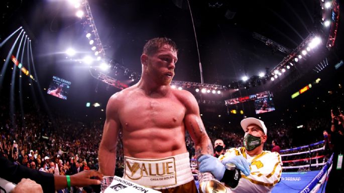 “Es la pelea perfecta”: un ex campeón mundial aseguró cuál es el camino que debe tomar Canelo Álvarez