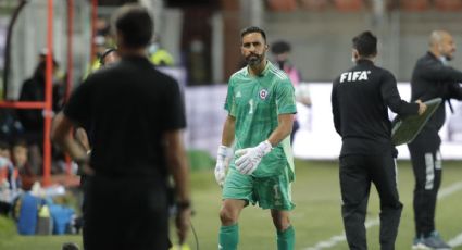 Para dar vuelta la página: la Selección Chilena ya tiene reemplazo para Claudio Bravo