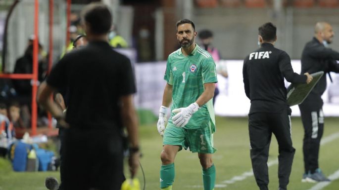 Para dar vuelta la página: la Selección Chilena ya tiene reemplazo para Claudio Bravo