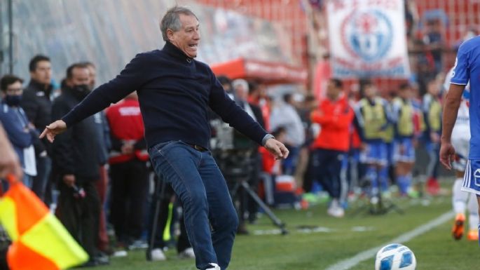 Otra baja para Holan: se desvinculó de Universidad Católica y consiguió club en Chile