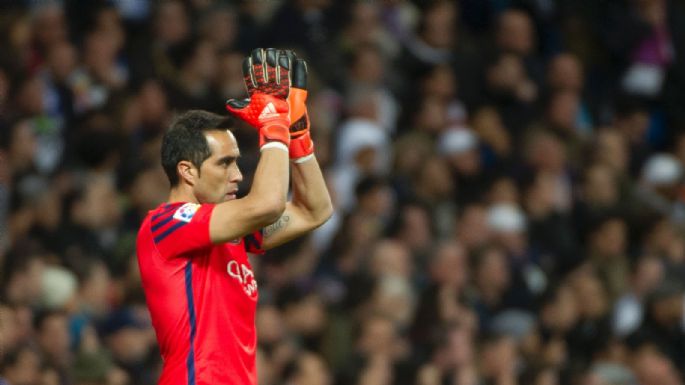 Gracias a Benzema: Claudio Bravo aún es dueño de un gran récord en los clásicos de España