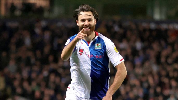 Gracias a Ben Brereton: el llamativo gol que le dio la victoria a Blackburn Rovers