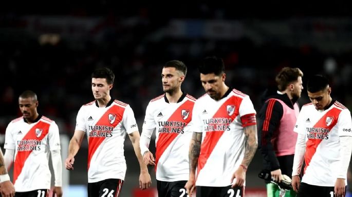 Además de la salida de Juanfer: la mala noticia que recibió River desde Europa