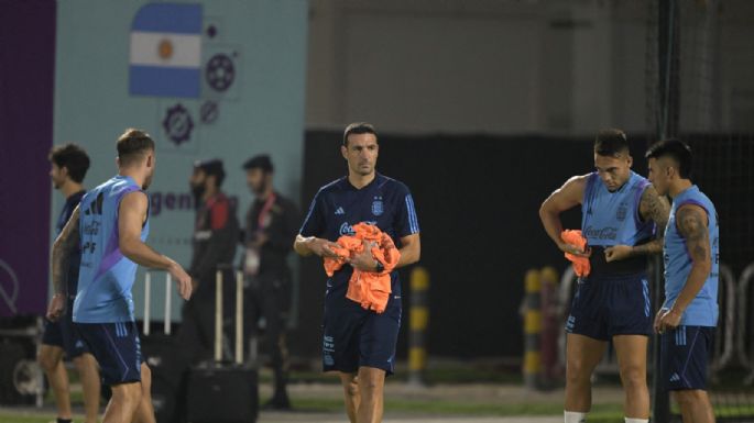 No se decide: Scaloni aún no ha definido al once titular de la Selección Argentina para el debut