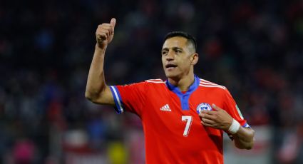 “El equipo al hombro”: la charla de Alexis Sánchez y una figura de Chile antes de jugar con Bolivia