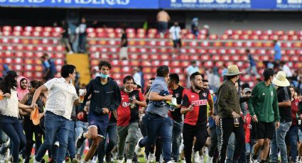 Impactantes imágenes: graves incidentes en un encuentro de la Liga MX