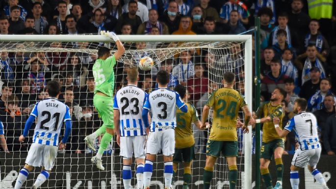 Sigue en pelea por la Champions: por qué Claudio Bravo salvó al Betis