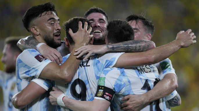 Se ilusiona: un jugador de la Selección Argentina anotó un doblete y sacó boletos para Qatar 2022