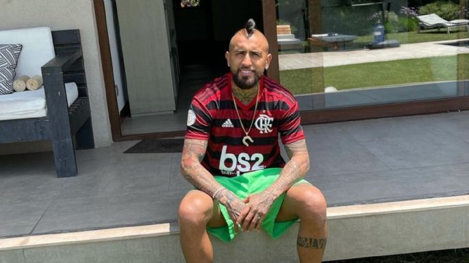 Tercer round: la réplica de Cicinho tras las declaraciones de Arturo Vidal