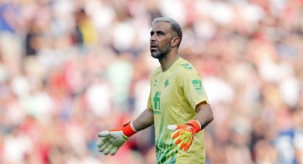 "Están impacientes": un jugador del Betis revela el estado de ánimo de Claudio Bravo