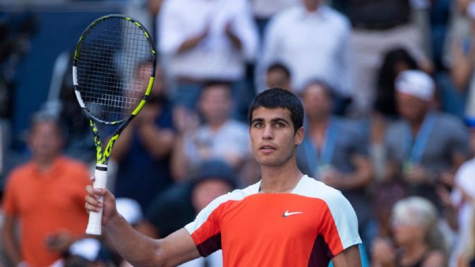 Victoria con sabor amargo: Carlos Alcaraz pasó de ronda tras el abandono de Báez en el US Open