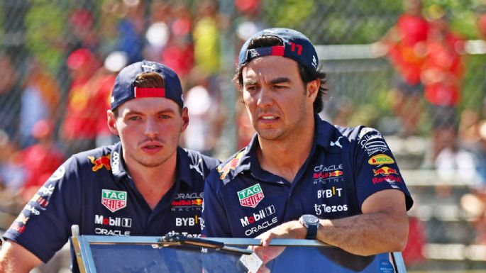 "Bastante difícil": Red Bull reconoció que priorizó a Verstappen y arruinó el año de Checo Pérez