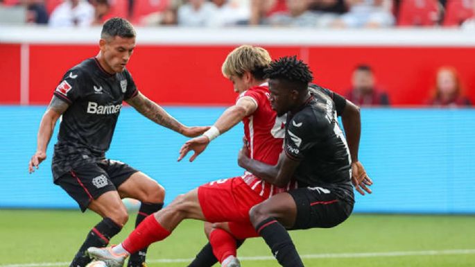 No levanta: el Bayer Leverkusen de Charles Aránguiz volvió a caer y se hunde en la Bundesliga