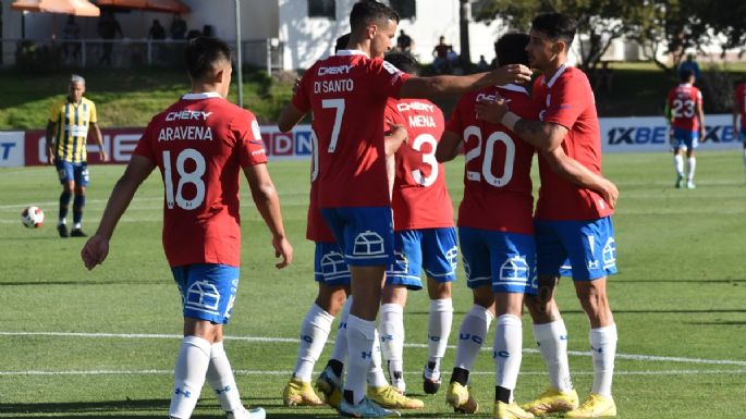 Una de cal y una de arena para Mena: Universidad Católica igualó ante Central en un nuevo amistoso