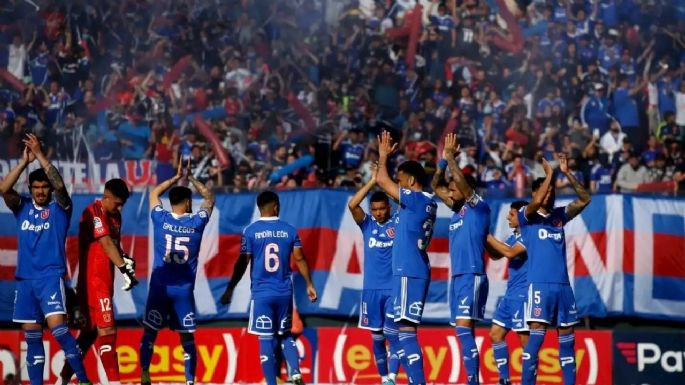 Los fanáticos de Universidad de Chile lo siguieron: el debut de un ídolo en una exótica liga