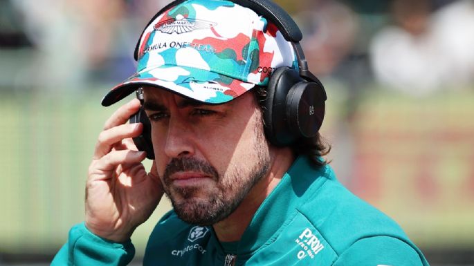 Por culpa de Checo Pérez: Fernando Alonso explicó el motivo de su abandono