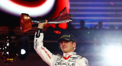 Con el coche dañado: Max Verstappen ganó el GP de Las Vegas en una remontada épica