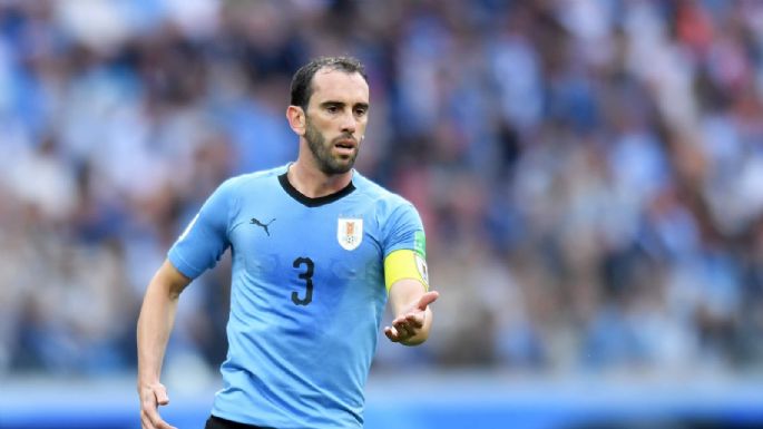 Dejaría el retiro: la oferta que recibió Diego Godín para descolgar los botines