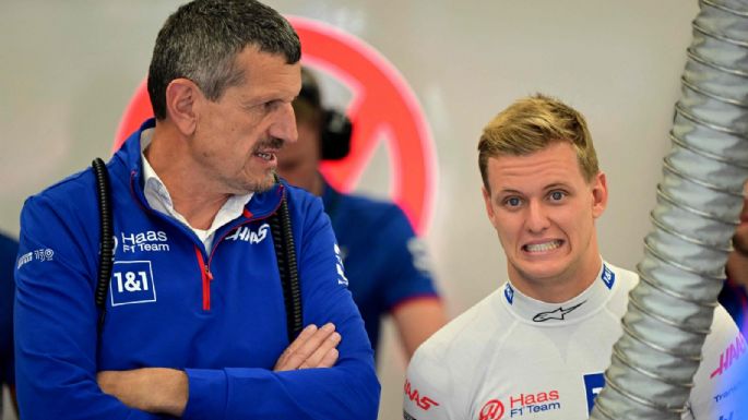 Una millonada: Steiner reveló cuánto dinero gastó Haas por los accidentes de Mick Schumacher