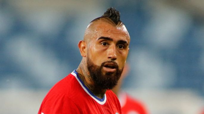 "Jugador en declive": un histórico de la Roja destrozó a Arturo Vidal