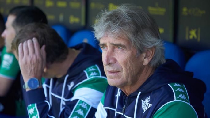 Ante la falta de minutos: el jugador que supo ser titular y se iría del Betis de Manuel Pellegrini