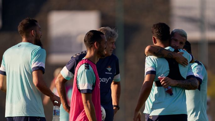 Manuel Pellegrini le volvió a abrir las puertas: se quedará sin lugar y Betis sueña con traerlo