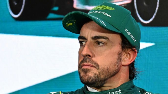 Lo lamentó: Aston Martin se disculpó con Alonso por haber arruinado su mayor oportunidad