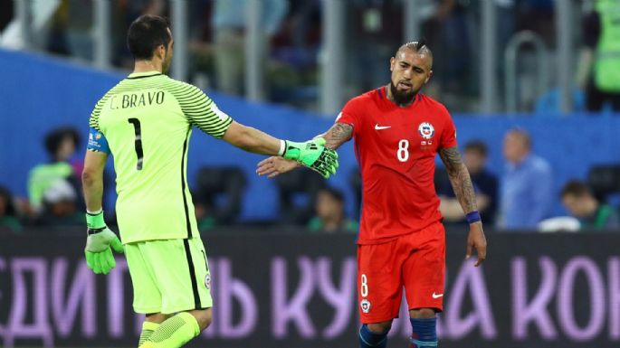 Para reemplazar a Claudio Bravo: el arquero que pidió Arturo Vidal en la Selección Chilena